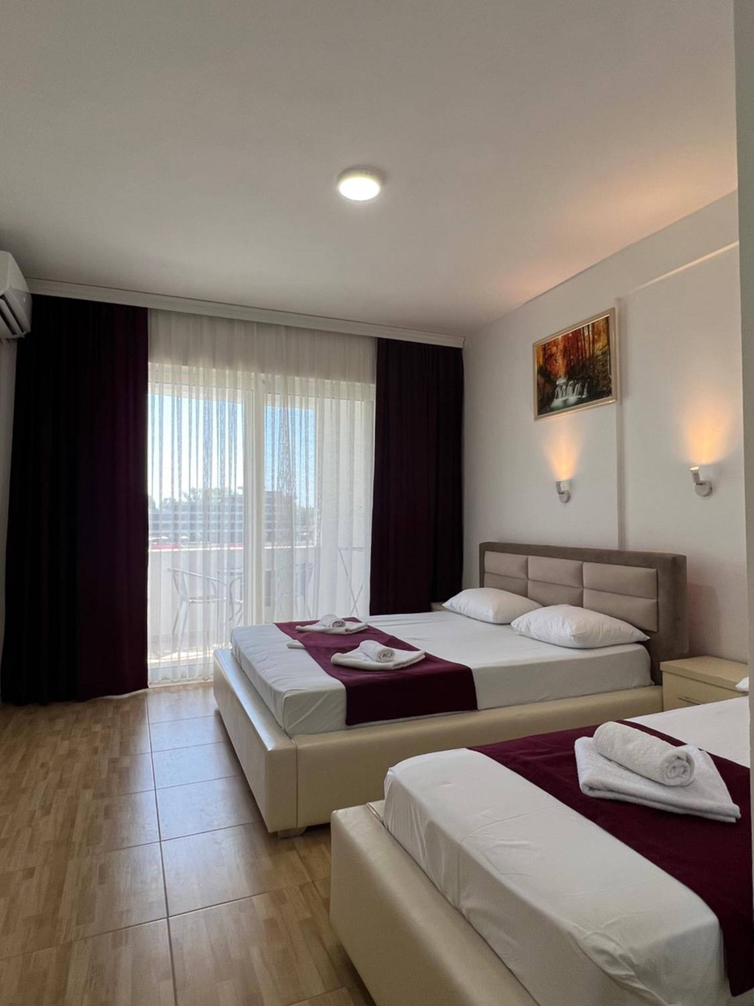 Apartments Fati & Flori Ulcinj Extérieur photo
