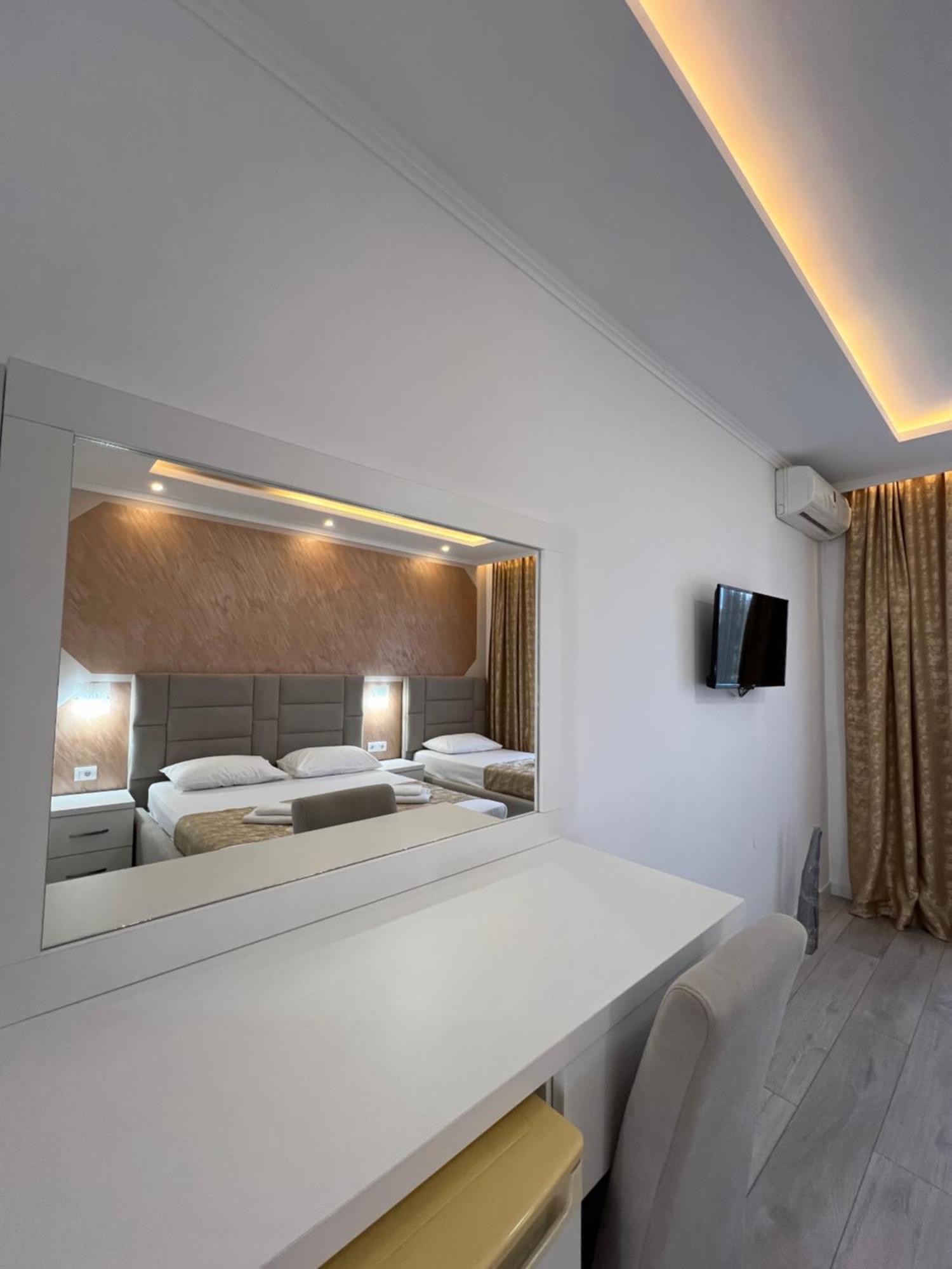 Apartments Fati & Flori Ulcinj Extérieur photo