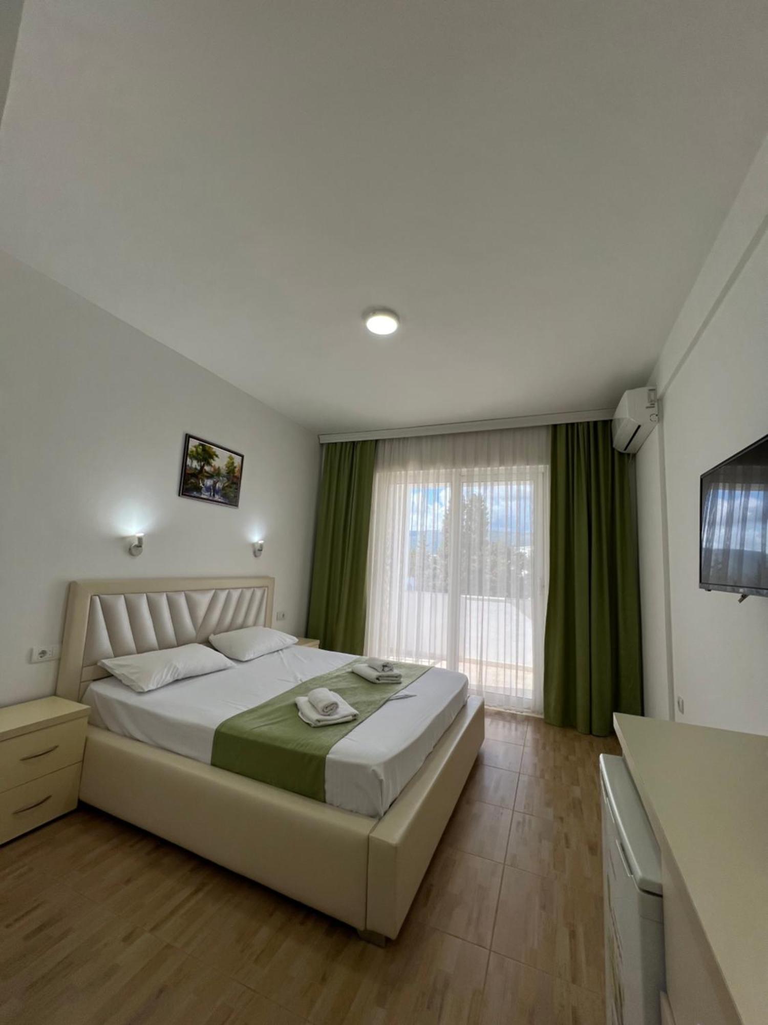 Apartments Fati & Flori Ulcinj Extérieur photo